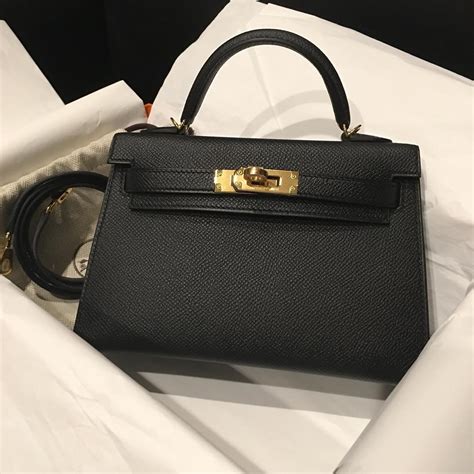 black hermes kelly bag|hermes kelly 28 price.